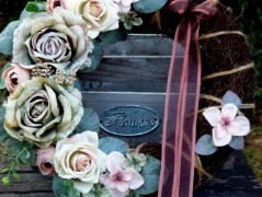 Věnec s hedvábnými květy