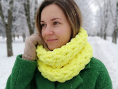 Pletená čepice (bílá tmavě šedá)