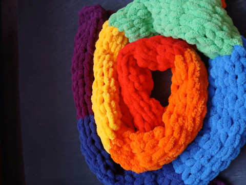 Měkká pletená maxi šála puffy- duha dárek zima zimní teplo zachumlání 