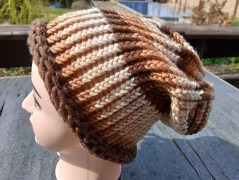 Pletená spadlá čepice - melír