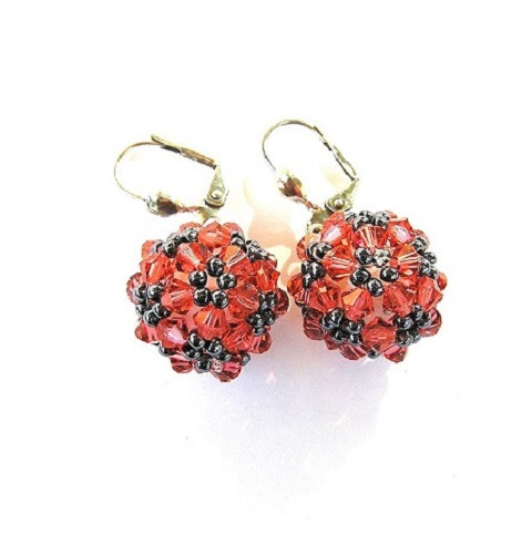 Červené kuličky Swarovski červená náušnice šité swarovski 