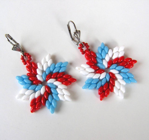 Trojbarevné vrtulníky červená náušnice modrá bílá visací větrníky chirurgická ocel 