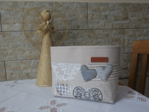 Látkový košík - se srdcem dekorace dárek kuchyně košík koš bavlna puntíky organizér koupelna textilní látkový na drobnosti renopast vystužený  Látkový košík - se srdcem dekorace dárek kuchyně košík koš bavlna puntíky organizér koupelna textilní látkový na drobnosti renopast vystužený