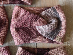 Pletená čelenka č.1