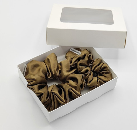 Sada dvou tmavých camel gumiček gumička gumičky do vlasů spony scrunchies scrunchie 