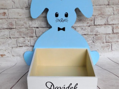 Dřevěná pokladnička se jménem