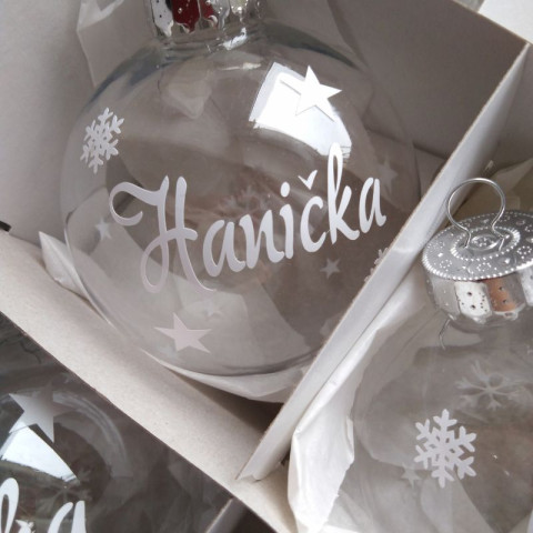 Plastová ozdoba se jménem BÍLÉ dárek koule vánoce jméno vánoční ozdoba baňka se jménem 