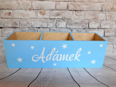 Dřevěná pokladnička se jménem