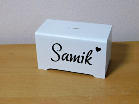 Pokladnička ze dřeva otevírací dřevo dřevěná srdce dárek srdíčko dětský dětské pokladnička kasička pro děti na psací stůl se jménem na penízky na korunky šetříme 