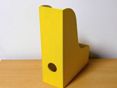 Dřevěná pokladnička se jménem