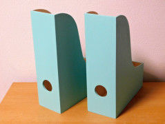 Dřevěná pokladnička se jménem