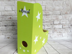 Dřevěná pokladnička se jménem