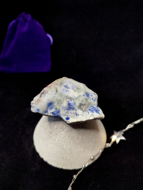 Kámen harmonie a uklidnění, sodalit talisman minerál sodalit klid ezoterika kámen harmonie lepší spánek 