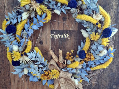 jarní věnec na dveře..