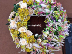 jarní věnec na dveře..