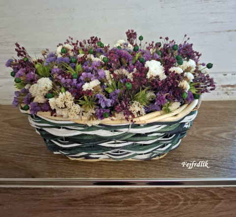 košíček limonkový :) dekorace zelená košík interiér růžovofialová purpurová sušené zelenobílý limonkový do bytu 