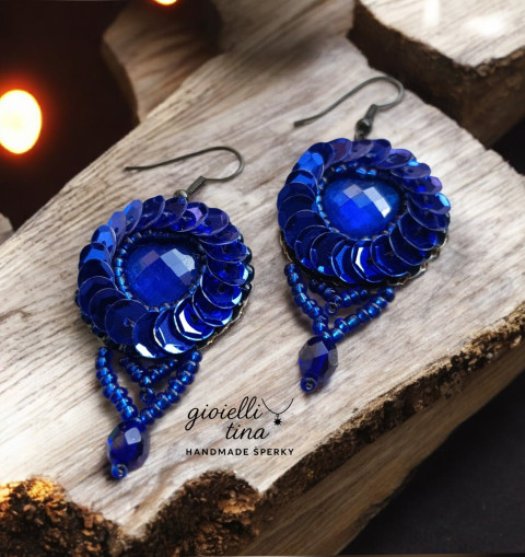 Safírová nymfa šperky korálky náušnice modré bižuterie flitry hadnmade prodej 