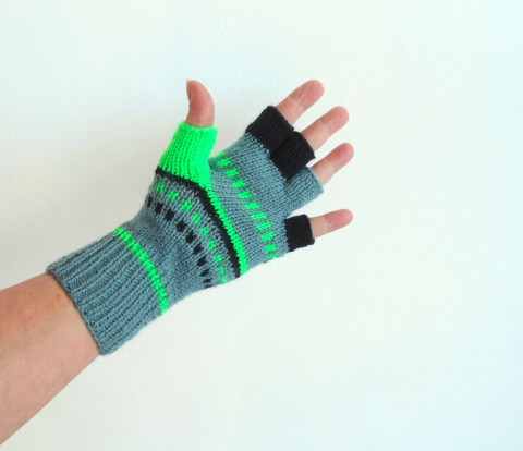 Ručně pletené rukavice bezprsťáky originální barevné pletené proužky sportovní hnědé neon zimní podzimní originál návleky rukavice dámské bezprsťáky bezprstové 