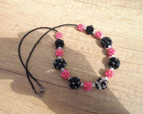 Korálky a šitý kuličky na krk originální korálky kuličky šité korále na krk 