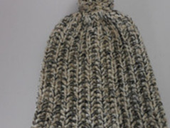 Ručně pletená vestička s merinem