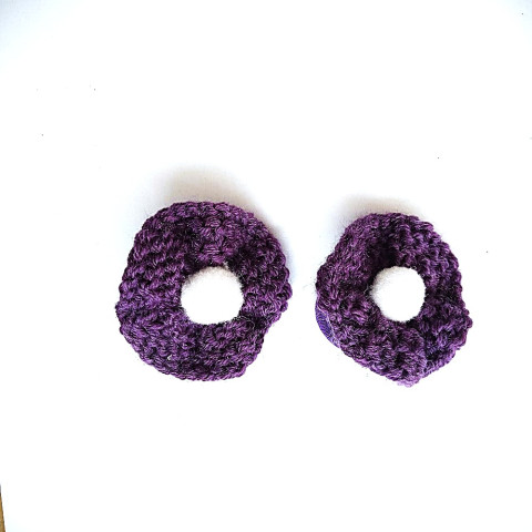 Pletená gumička do vlasů vlasy fialová bílá akryl gumička  Pletená gumička do vlasů vlasy fialová bílá akryl gumička