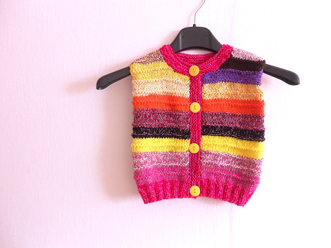 Vestička s merinem vel. 68-74 červená oranžová fialová akryl vesta merino  Vestička s merinem vel. 68-74 červená oranžová fialová akryl vesta merino