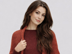 Pletená vesta - barva světle hnědá