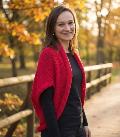 Pletená vesta - barva malinová pletená vesta ručně pletená vesta 