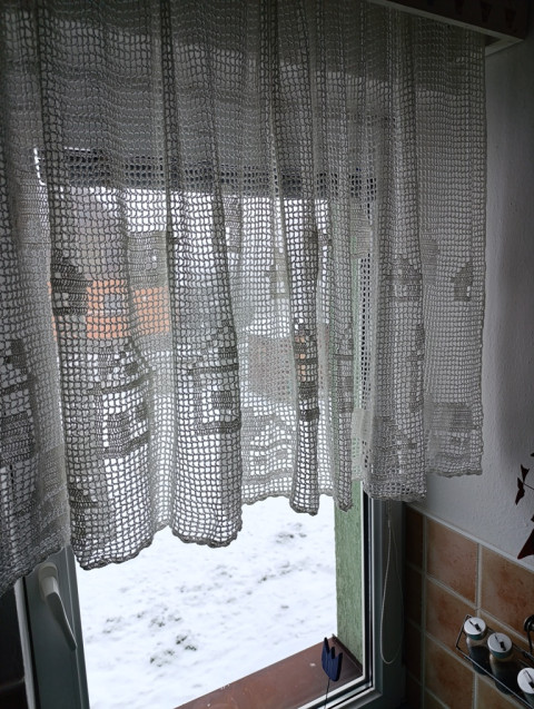 záclonka - domečky 2 okno záclona 