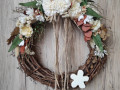 Celoroční proutěný věnec