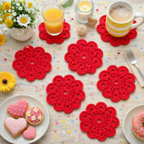 Prostírání červená bavlna prostírání háčkované akryl prostírka podložka ubrousek handmade podšálek pod hrnek pod talíř pod misku 