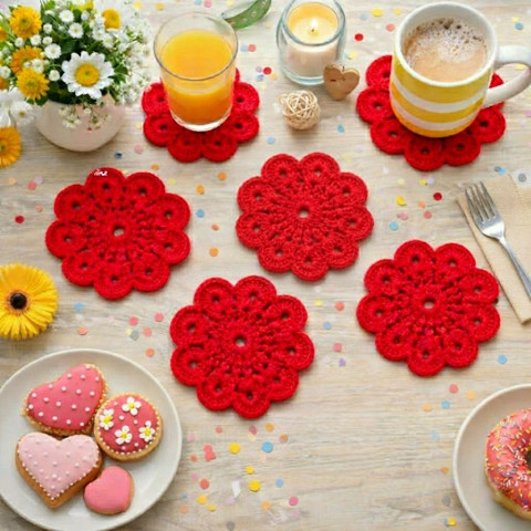Prostírání červená bavlna prostírání háčkované akryl prostírka podložka ubrousek handmade podšálek pod hrnek pod talíř pod misku 