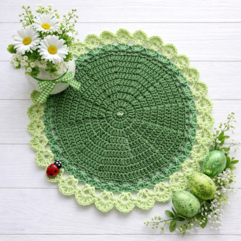 Háčkovaná dečka zelená bavlna háčkované akryl prostírka dečka podložka ubrousek mandala handmade podšálek purpurová na stůl pod hrnek zelená tmavá zelená světlá pod talíř pod misku 