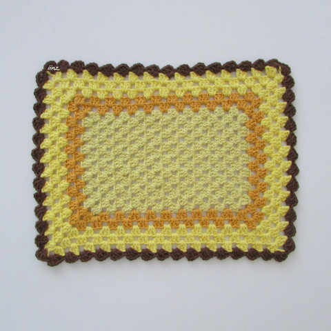 Háčkovaná dečka bavlna hnědá žlutá háčkované akryl prostírka dečka handmade hořčicová 