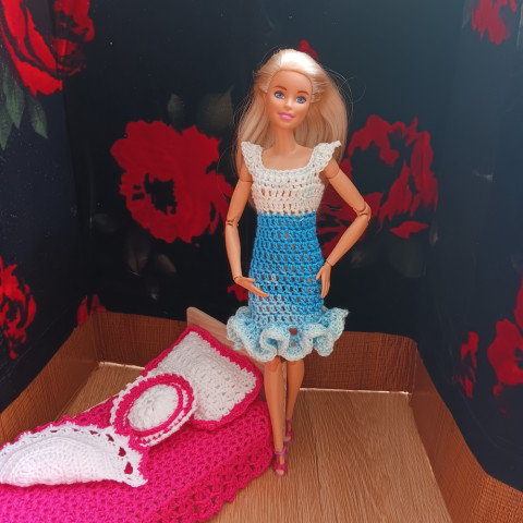 Barbie - šatičky na panenku panenka klobouček evička 