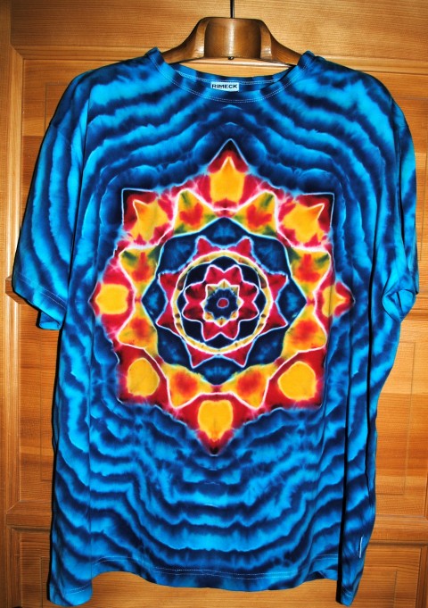 Batik. tričko - Mandala ve vlnách moře modrá léto mandala hippie batikované bohémské 