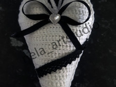 Háčkované srdce žluté