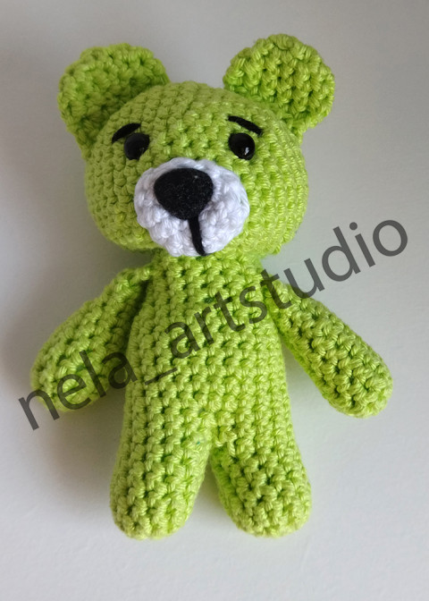 Háčkovaný medvídek žlutozelený medvídek hračka háčkovaný plyšák handmade ruční výroba háčkované zvířátko handmade hračky 