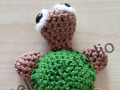 Háčkovaná želvička hnědo-zelená