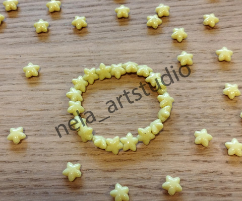 Náramek hvězda žlutý šperk náramek korálky doplněk hvězda handmade 