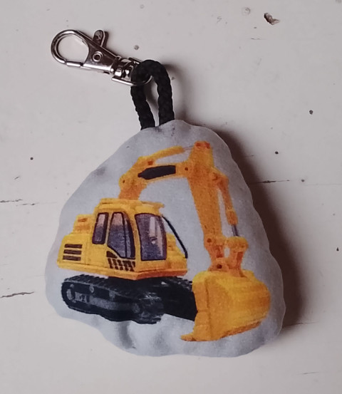 Tvarovaný přívěsek bagr přívěsek klíčenka bagr 