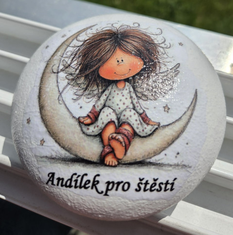 andílek pro štěstí těžítko decoupage andílek pro štěstí odlitek grunteka heliodur 