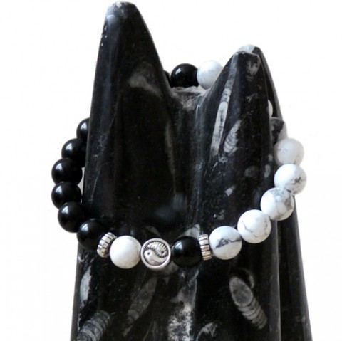 Naramek - rovnováha (onyx, howlit) náramek onyx univerzální howlit minerály pružný unisex minerální pruženka černobílý jing-jang elastomer 