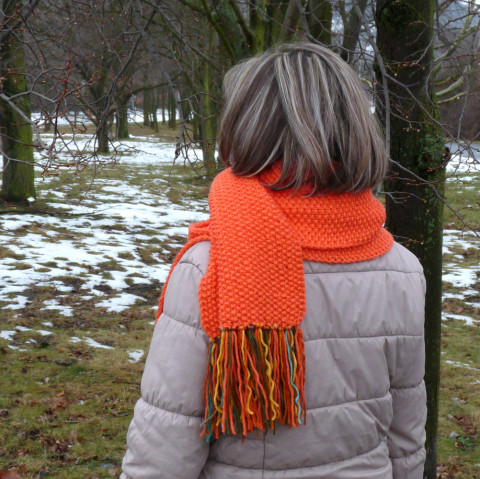 Pletená šála - vůně pomeranče oranžová pletení šála extravagantní pomeranč třásně pletená originál dlouhá šálka široká handmade orange nepřehlédnutelná oboustranná 