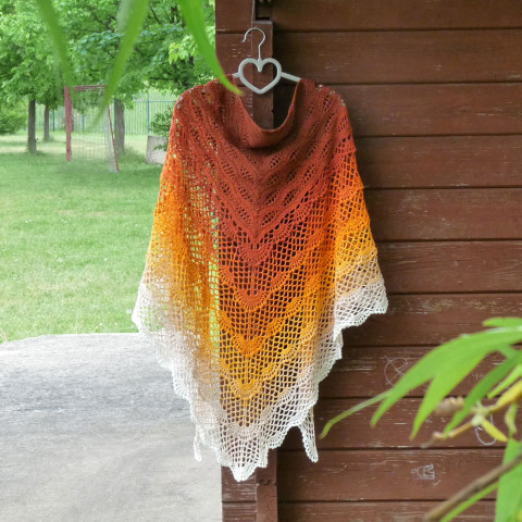 Háčkovaný šátek - ohnivé plamínky originální velký háčkovaný plamínek veselý šátek originál ohnivý handmade stylový exkluzivní plamínky nadčasový velikánky 