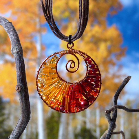 Náhrdelník - ohnivé kolo kruh náhrdelník originální oheň spirála drátování krátký kolo nepřehlédnutelný originál drátovaný ohnivý handmade nápadný šňůrky víceřadý  Náhrdelník - ohnivé kolo kruh náhrdelník originální oheň spirála drátování krátký kolo nepřehlédnutelný originál drátovaný ohnivý handmade nápadný šňůrky víceřadý