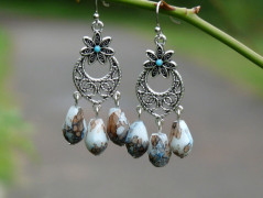 Náušnice - žluté růže (howlit)