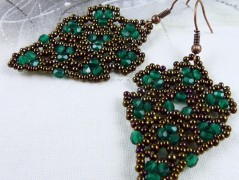 Elegantní jemný náhrdelník brokát