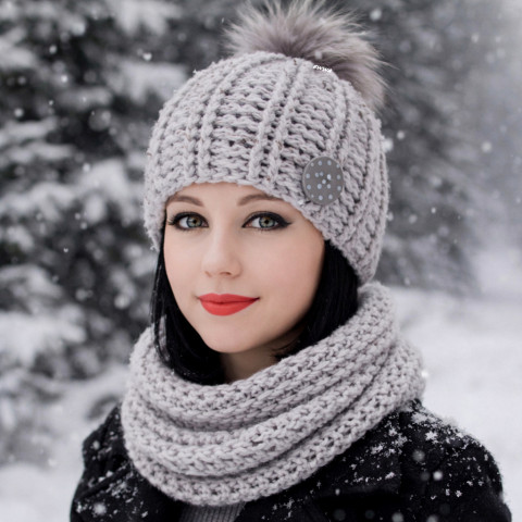 Čepice + nákrčník zima čepice šála šedá souprava dámská béžová zimní háčkované nákrčník bambule handmade set na krk hučka crochet pro ženy bílá káva pompom 