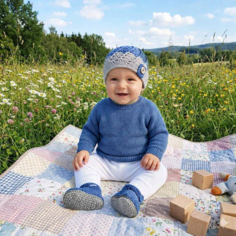 Čepička + botičky děti modrá podzim háčkovaná jarní čepička bavlna klučičí jaro šedá souprava podzimní kluk botičky soupravička unisex handmade set modrošedá capáčky džínová pro kluky modrá džínová 